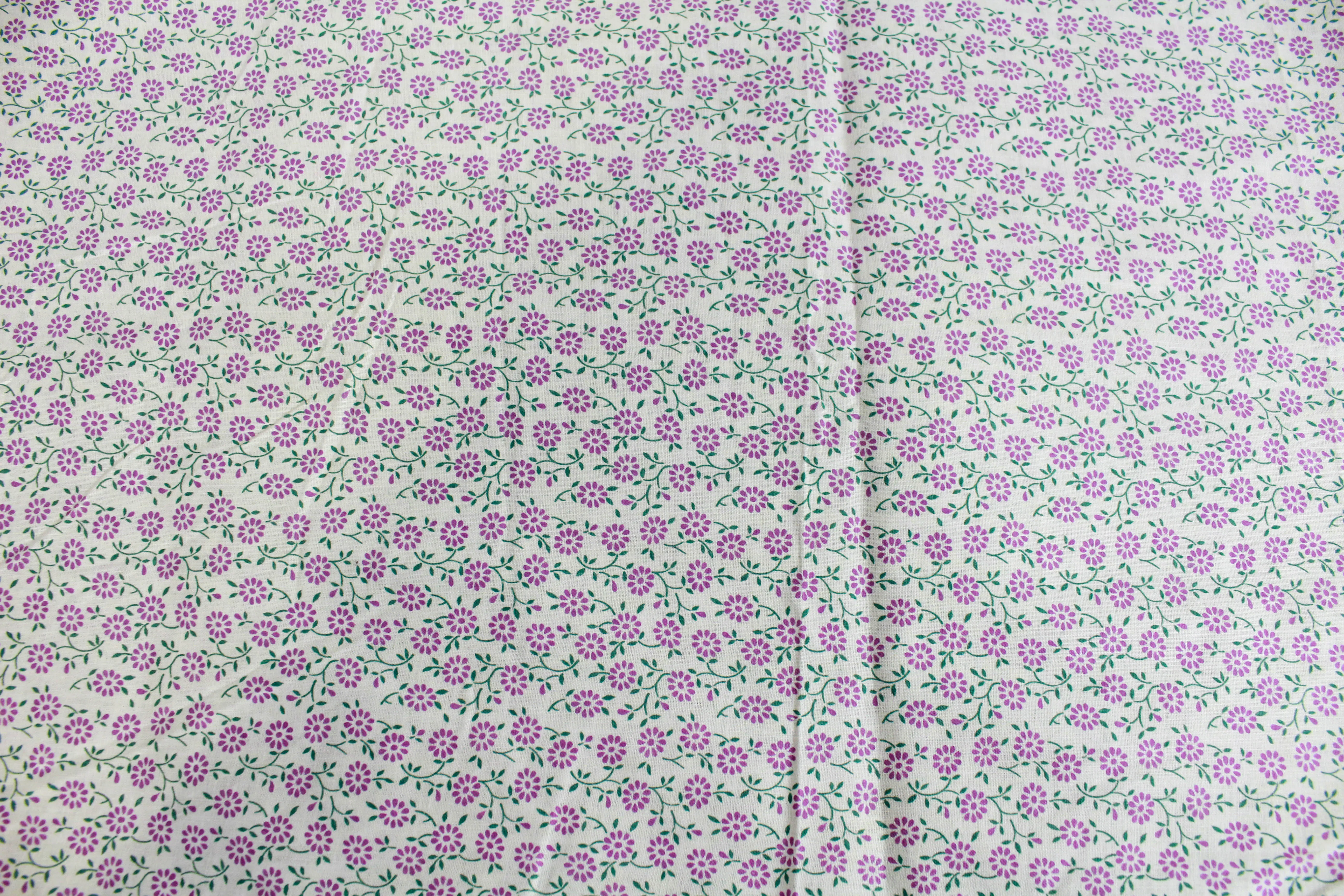 1950s Lilac Purple Dainty Floral Print Cotton Fabric 8 1/2 Yards