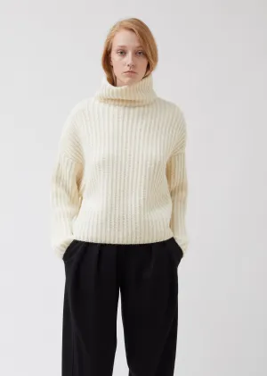 Alpaca Batwinged Turtleneck Sweater