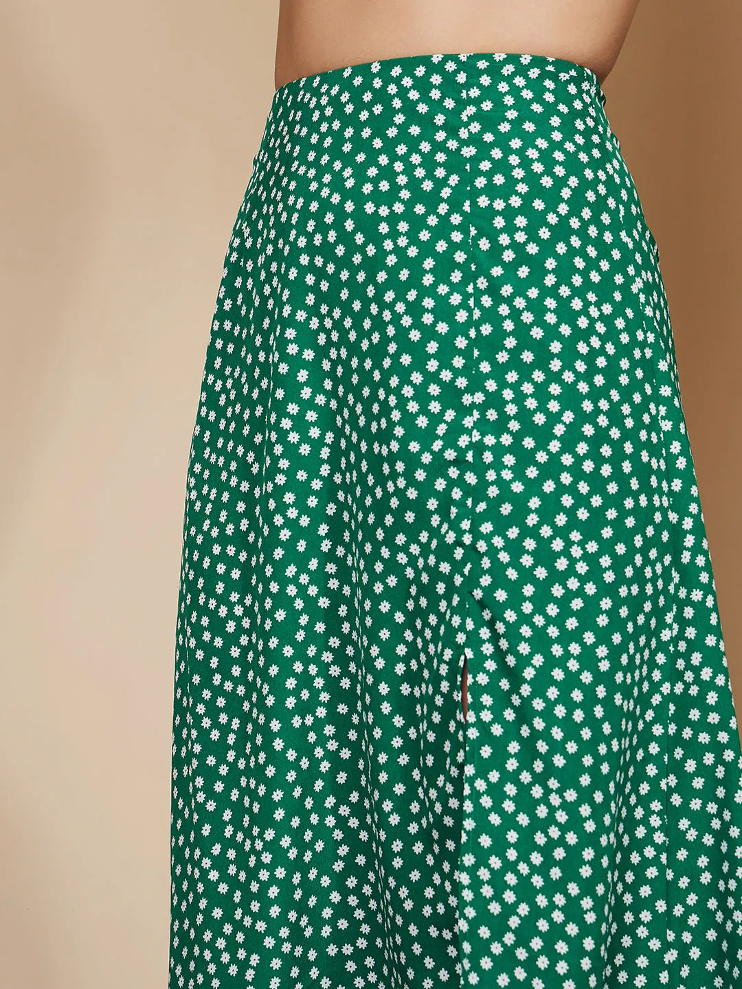 Berrylush Women Green & White Floral Printed High-Rise Waist Thigh-High Slit Flared A-Line Maxi Skirt