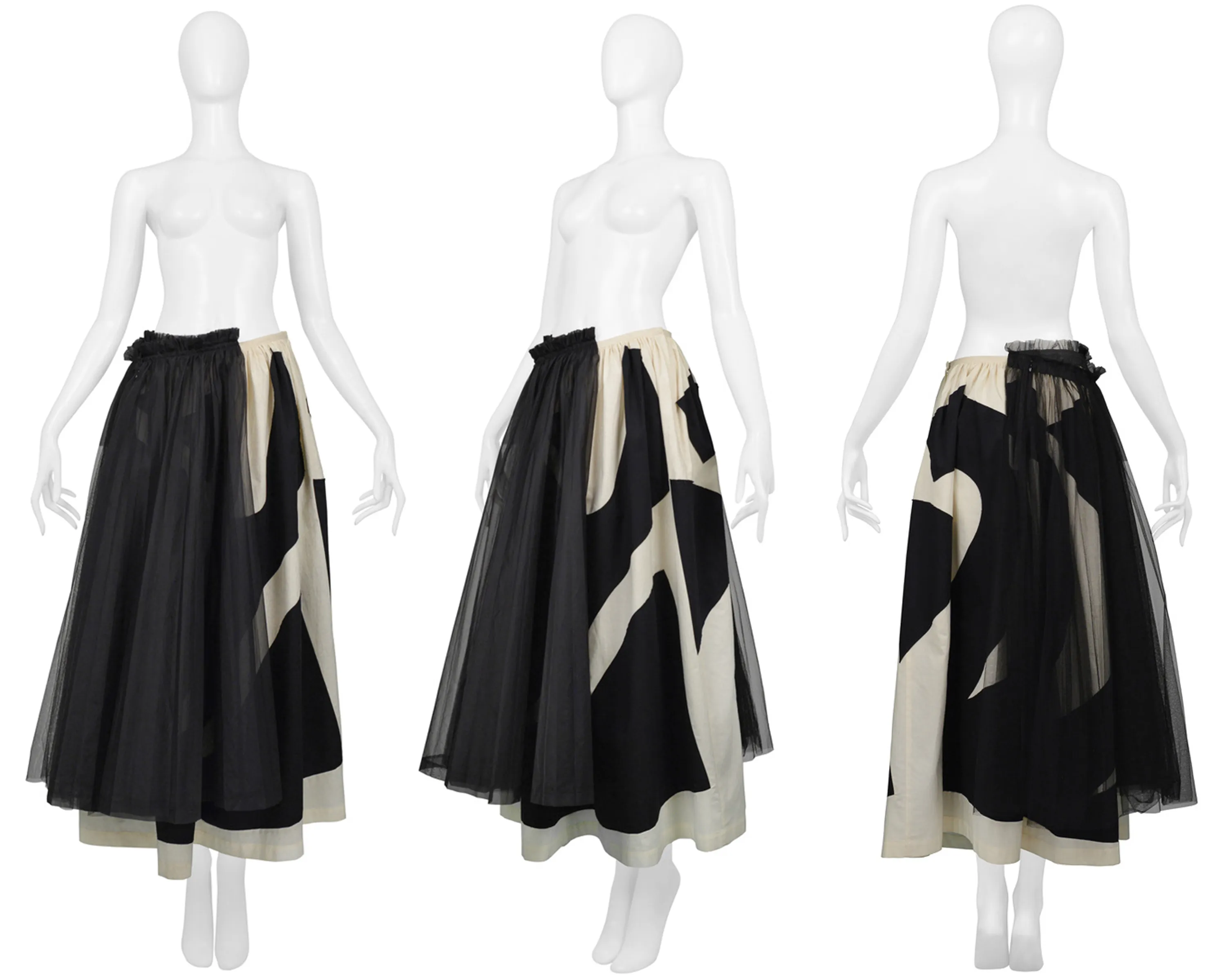 COMME DES GARCONS OFF-WHITE & BLACK ABSTRACT BALL GOWN SKIRT WITH BLACK TULLE 2002