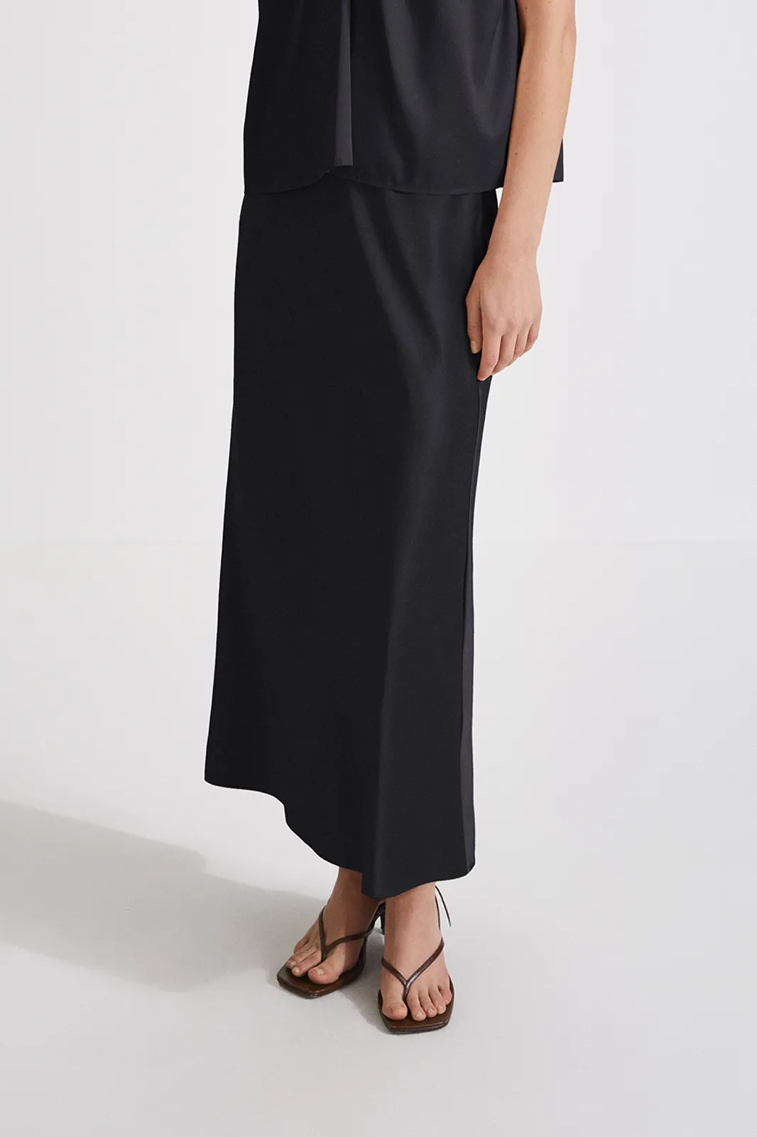 MAGDA SKIRT - BLACK