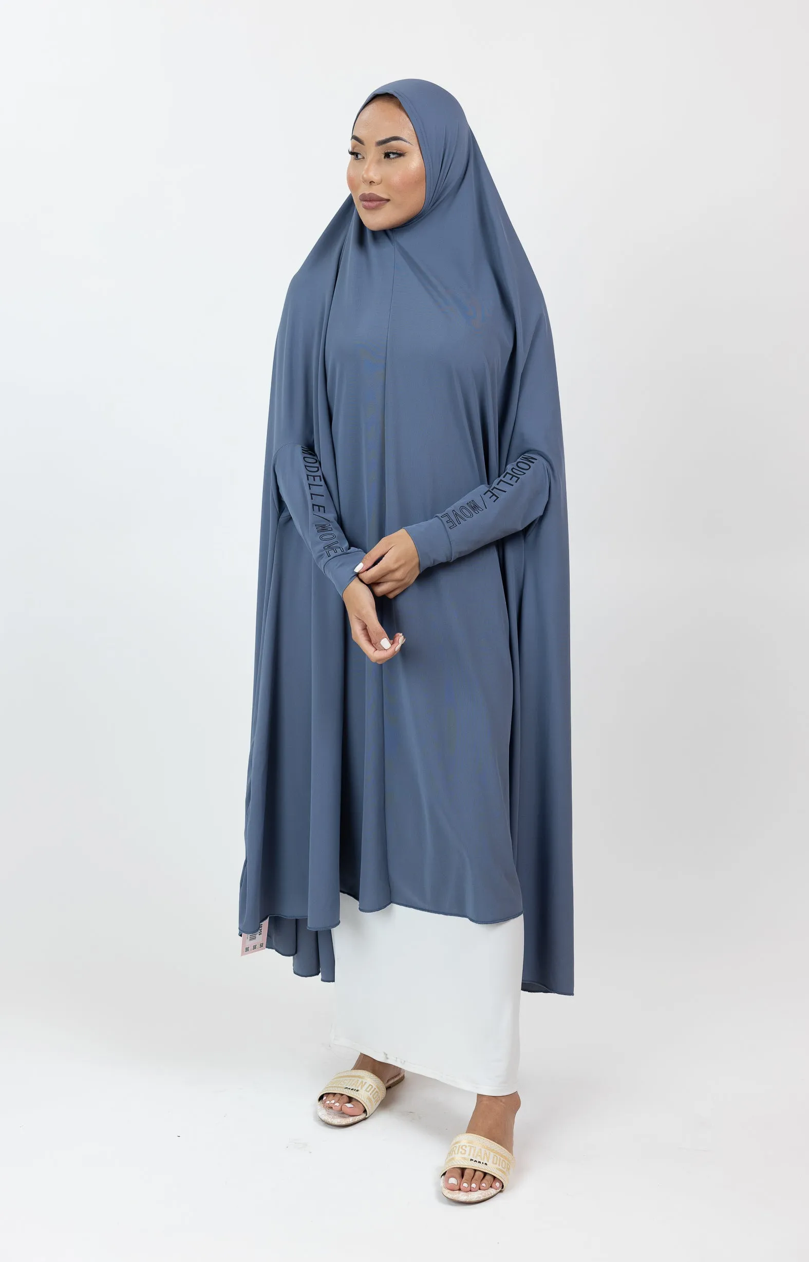 Modelle/Move Dri Fit Jilbab