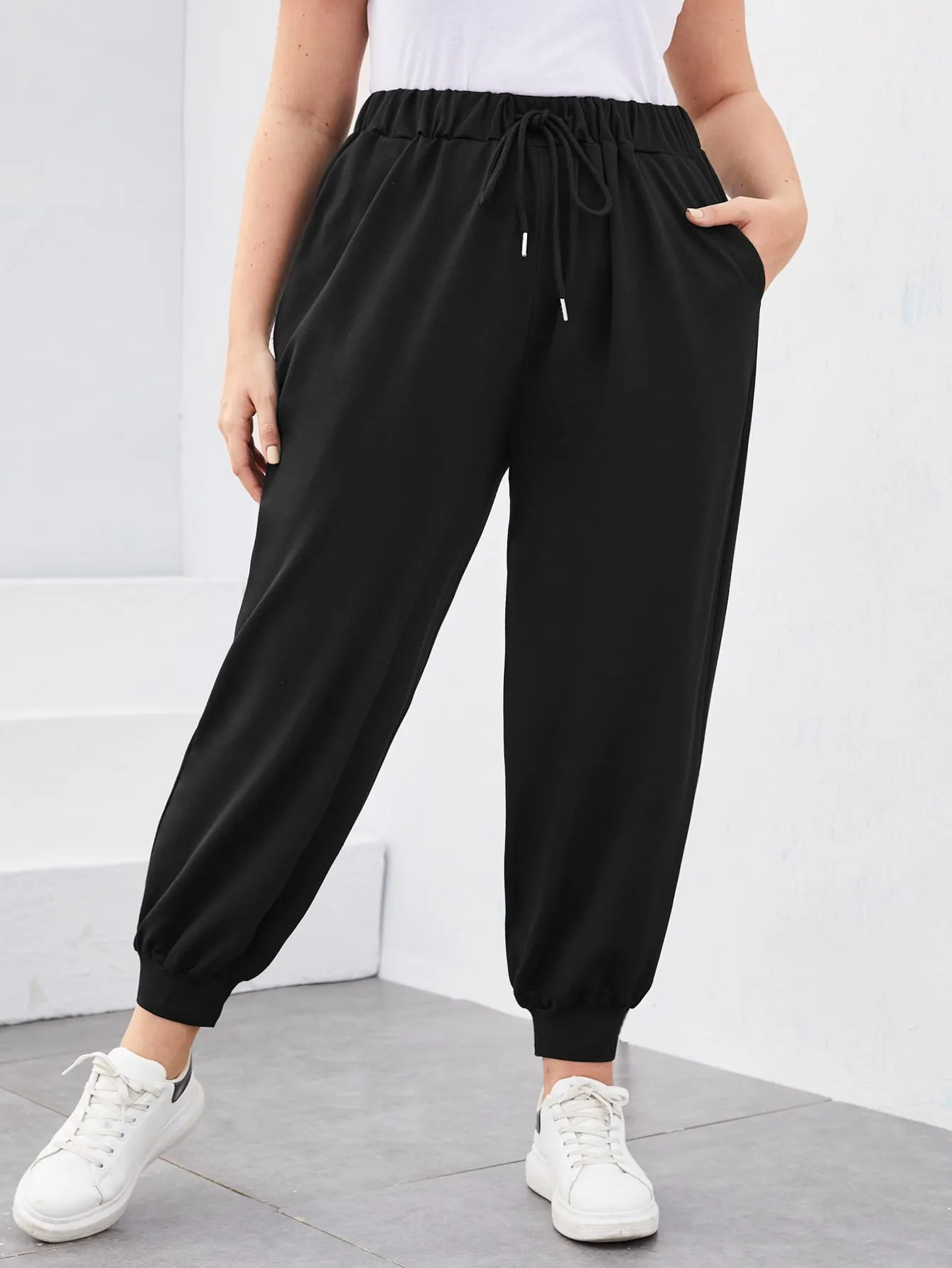 Plain Drawstring Cropped Plus Size Sweatpants