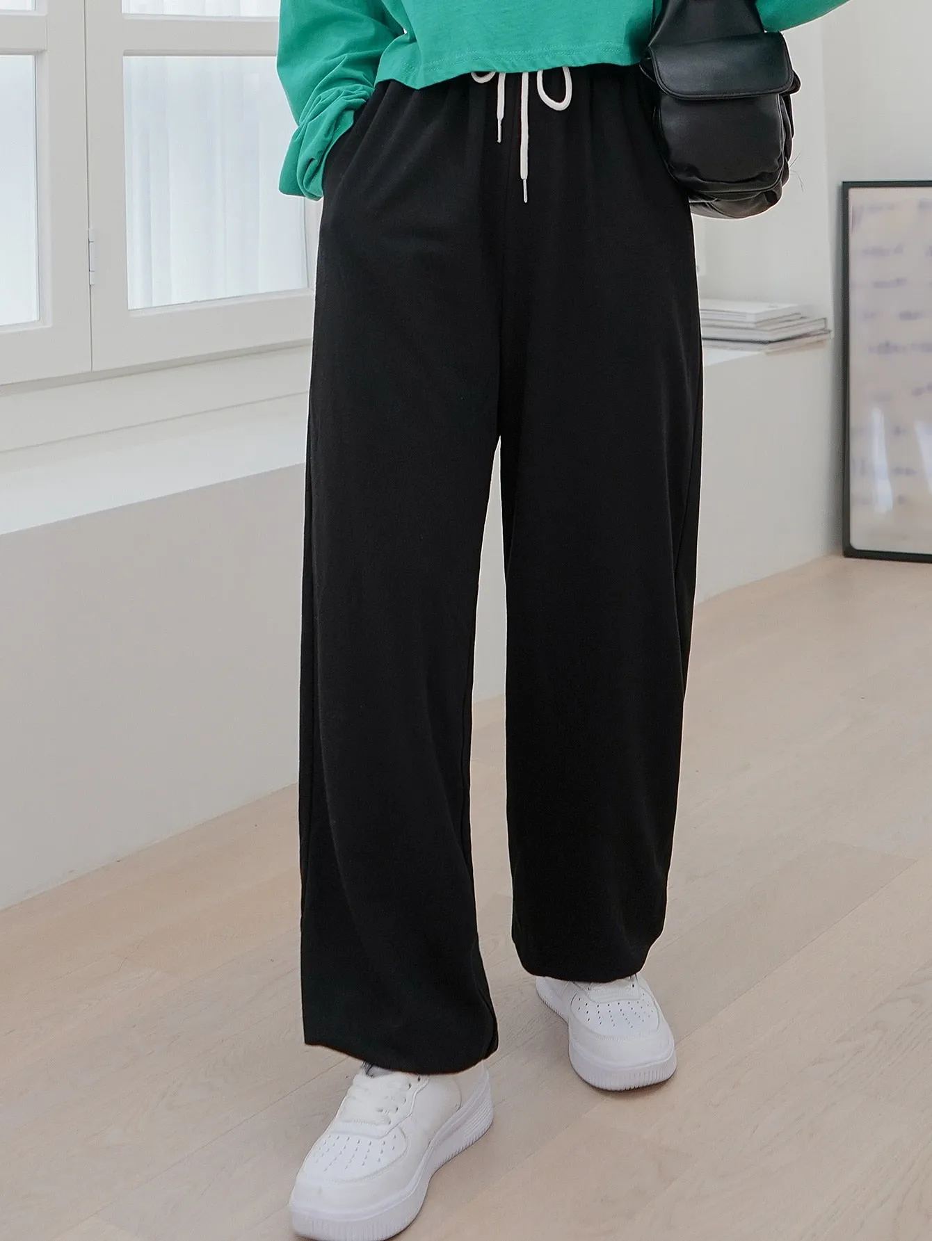 Plain Drawstring Long Women Sweatpants