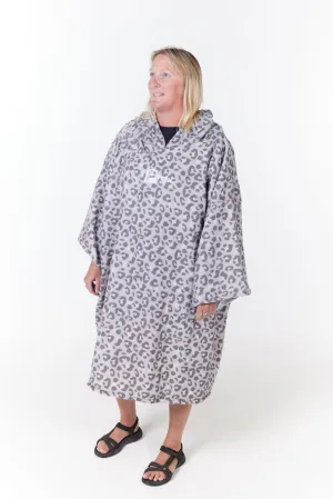 Premium Microfibre Oversized Changing Poncho / Robe - Leopard print