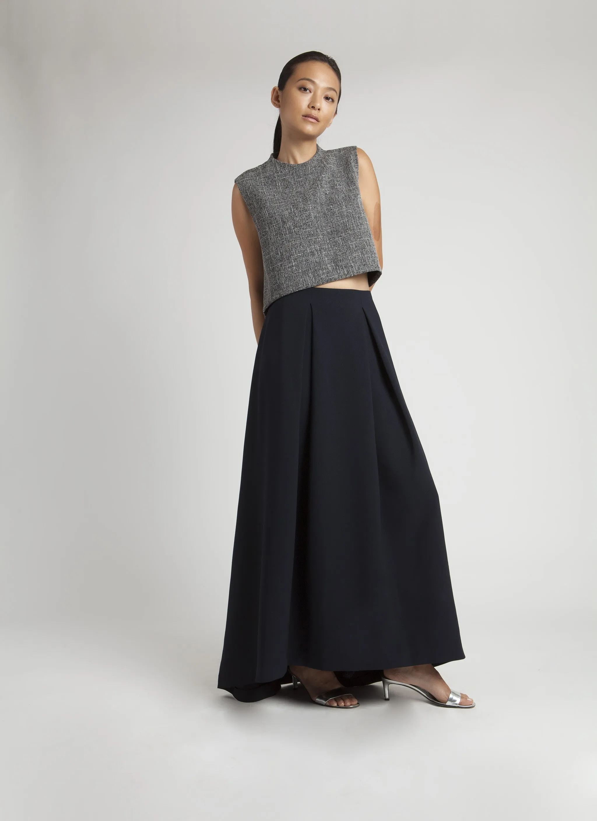 Ring Pleated Maxi Skirt - Black Blue