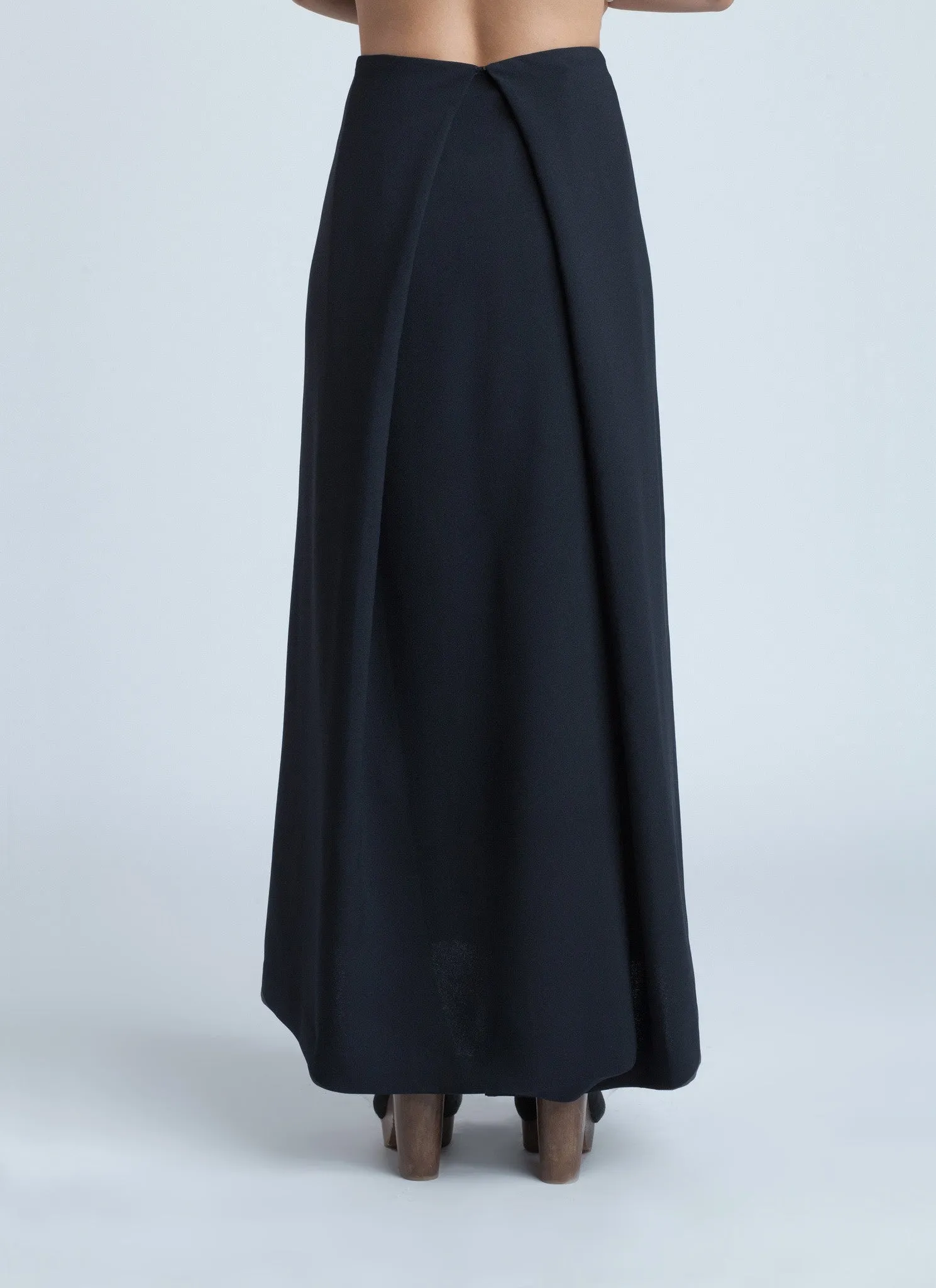 Ring Pleated Maxi Skirt - Black Blue