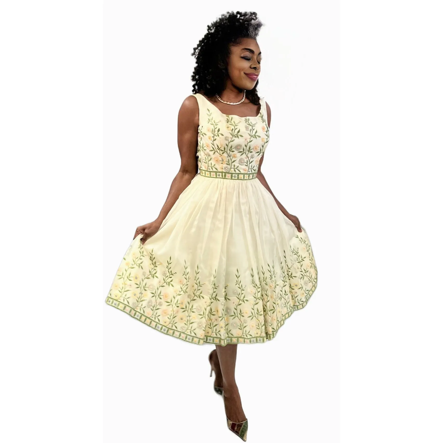 Vintage 1950s Dress MCM Pale Yellow Embroidered Skirt XS Cotillion Full SKirt