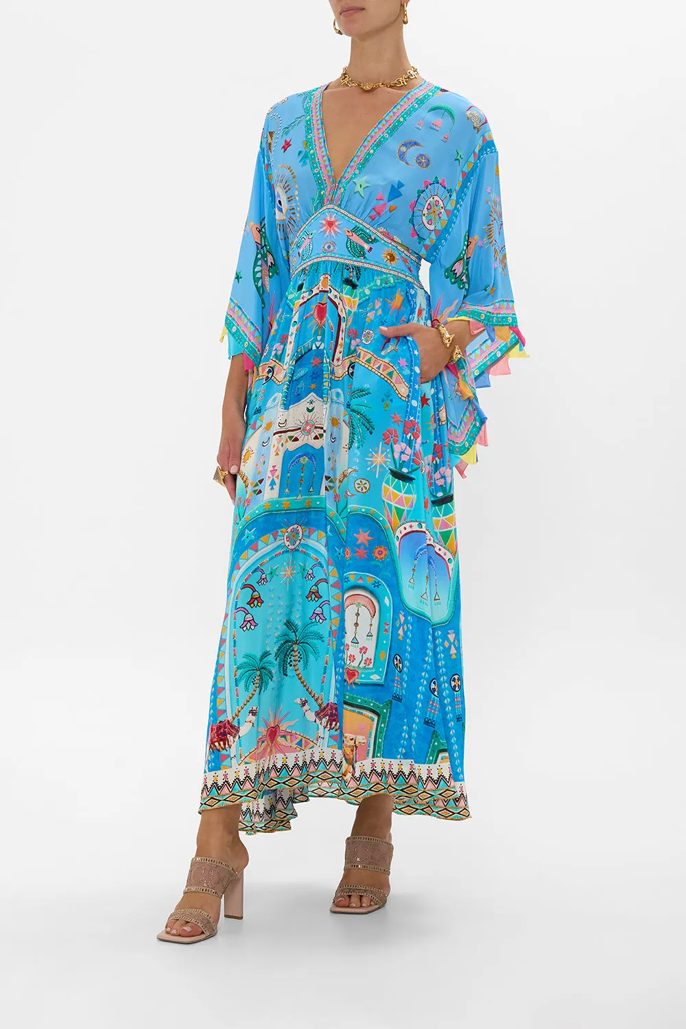 WAISTED DRESS WITH KIMONO SLEEVE A PAINTED VILLAGE